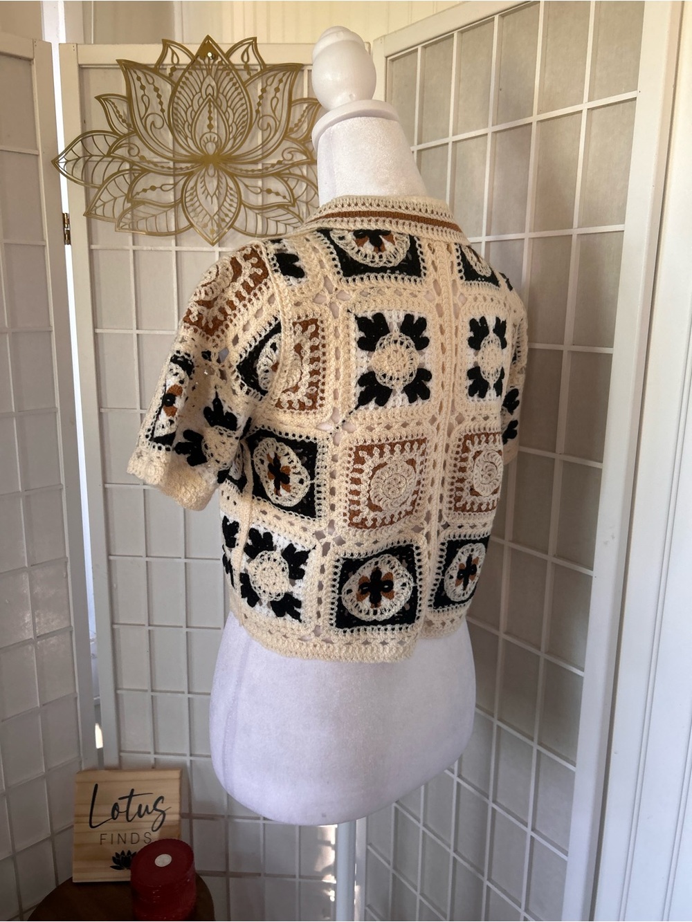 Rebellion Again Boho Granny-Square Crochet Crop Cardigan - Picture 4 of 4